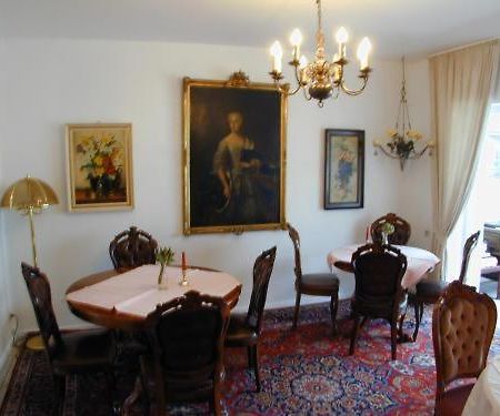Haus Mooren, Hotel Garni Düsseldorf Buitenkant foto