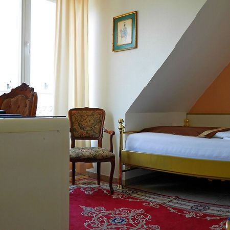 Haus Mooren, Hotel Garni Düsseldorf Buitenkant foto